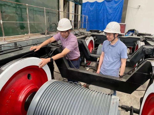 國內(nèi)首輛新型智能軌道電動貨運(yùn)小火車正式亮相，工業(yè)用軸承代理與銷售迎來新機(jī)遇